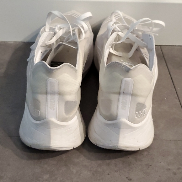 Nike Zoom Fly SP Triple White - Picture 5 of 7
